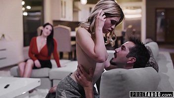 play Profa xnxx aromatizza la vita amorosa di una coppia di studenti