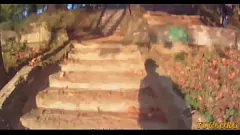 play Amatorska blondynka nastolatka zostaje ostro w bieliźnie i pod prysznicem