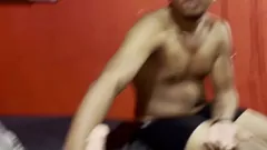 play La figliastra cattura il patrigno nell'atto con una bambola di sesso maschile