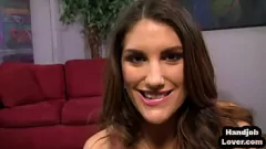 play Branlette sensuelle d'une brune pour son petit ami en POV